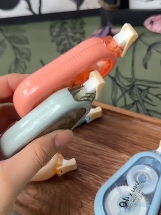 可以无痕修改的#隐形修正带 带芯是护眼米黄色,和纸张底色相似,保持书面整洁#文具推荐 #修正带 #修正带推荐 #文具