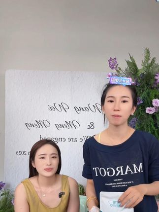 蓝蓓绮面霜发膜免蒸顺滑蓬松丝滑护发 #护发秘籍 #发膜推荐 #柔顺秀发 #美发必备 #护发心得 蓝蓓绮角蛋白精华霜,免夹免蒸,轻松打造顺滑发质。富含角蛋白精华,深层滋养发丝,修复受损,告别毛躁。使用后头发蓬松丝滑,柔顺易梳理,适合日常护理。无需复杂步骤,简单涂抹,快速见效,让秀发重现健康光泽。