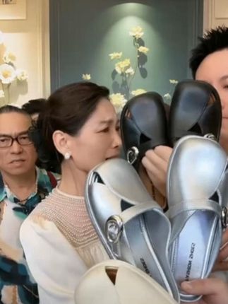 #乐家人正能量 #粉丝福利 凉拖啄木鸟平底法式厚底包头拖鞋女春夏季新款外穿时尚百搭懒人【运费险】【七天无理由退货】