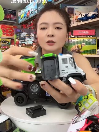 合金声光仿真环卫车垃圾车男孩回力模型车耐摔工程车儿童玩具 #儿童玩具#儿童益智#玩具#礼物推荐#模型@DOU+小助手 @DOU+上热门
