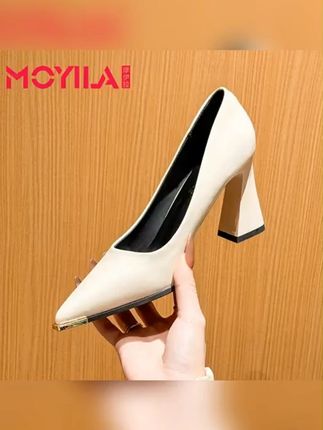 这是我回购的第二双,穿的特别舒服,不掉跟不磨脚 #脚宽脚胖都可以  #高跟鞋  #尖头高跟鞋  #粗跟高跟鞋