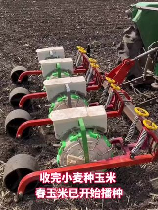 微生物菌剂进口技术枯草芽孢杆菌源头厂家四菌合一缕圆改良土壤#改良土壤 #微生物菌剂 #枯草芽孢杆菌 #农业 #种植小技巧