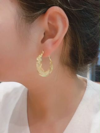 出镜率好高的精致感耳饰,上耳气质感满满#舒啸饰品 #饰品搭配不能少 #美出高级感 #网红爆款饰品