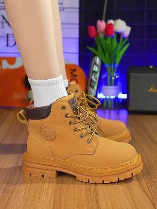 看一眼就想拥有,穿一次就爱上! #回力鞋#马丁靴 #好鞋推荐 #性价比超高 #高帮鞋