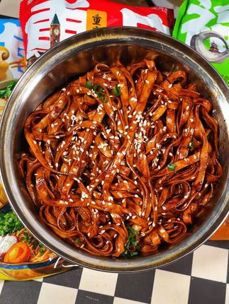 喜欢吃面的小伙伴们快看过来啊 #拌面 #速食美食 #好吃到停不下来 #汤面