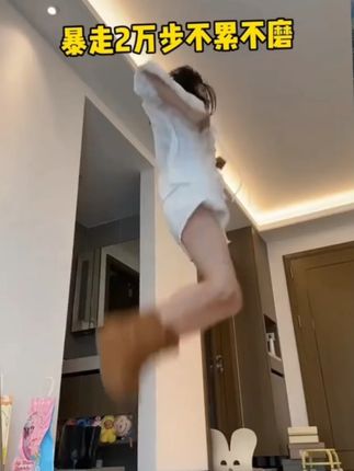 太适合我这种小个子穿的小短靴,还是内 增高的! 又增高又好看!短靴# 短靴化推荐靴子#内增高鞋子