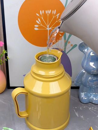 复古小水壶太可爱了 保温效果好 用着也轻便#热水壶 #水壶 #保温壶 #居家必备