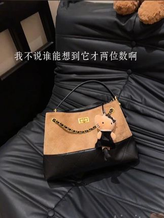 这只包包真的满意到爆炸了 出门随意搭配氛围感就直接拿捏住了 #包包推荐 #新品上新 #单肩包 #时尚包包