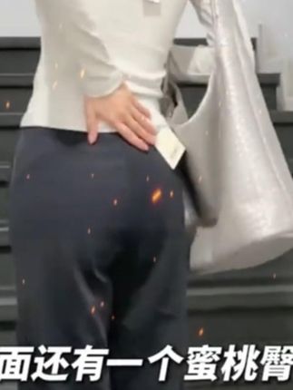 #Filthy Rich舞蹈挑战 #莫问归期氛围感慢动作 #奇葩AI特效大赏 #娱乐圈有我一个人就够了 #这些挂件对大人来说刚刚好