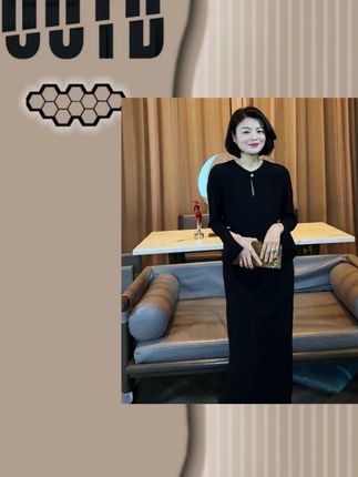 【老谭自留王炸长裙!】气质领口金珠缀,显瘦藏肉凉快无感! #气质穿搭 #老谭私服 #显瘦穿搭 #连衣裙 #高级感穿搭