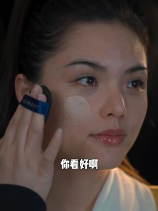 喜欢清透自然妆感的可以试试这款气垫,拍出来就像天生好皮肤一样 #李俏俏#海洋日记#国货之光#气垫#好物推荐🔥