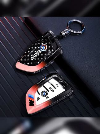 谁能拒绝一个这么帅的钥匙套,卡口式设计,不挡信号,手感舒适,多种颜色选择 #汽车钥匙套 #汽车好物 #宝马钥匙套 #钥匙套 #专车专用