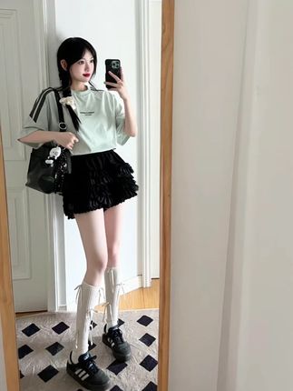 今日份阿迪穿搭来了!百搭又休闲真的好好看!#透气舒适 #休闲百搭 #夏日必备 #夏日通勤穿搭 #阿迪达斯
