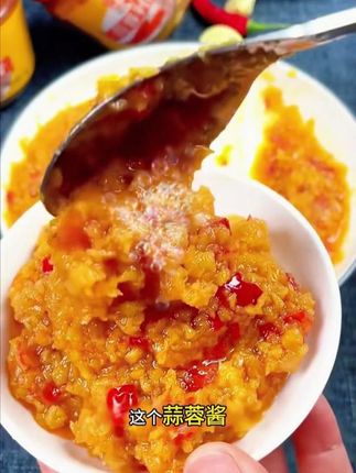 今年夏天的第一顿蒜蓉小龙虾,味道太好了,不够吃! #吃龙虾的季节 #小龙虾 #好吃到停不下来 #蒜蓉小龙虾