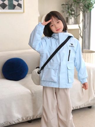 宝宝可爱的脸蛋 需要配上漂亮的童装 #高品质童装#ootd穿搭#骆驼儿童#骆驼儿童冲锋衣#骗你生女儿