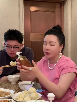 大家都问我的头发,除了良好的作息和保持心情,洗发水也同样重要!#万般微颜