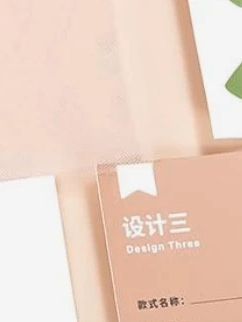 可以实现女儿当服装设计师梦想的小手工,材料都是搭配好的,玩法简单,孩子自己就能独立完成#手工diy