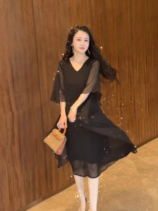 用服装雕琢自己,世上皆是独特作品#连衣裙 #穿搭 #品质女装