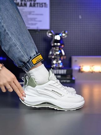 给老公买了这双鞋,一开始他是拒绝的,现在恨不得睡觉都穿上。#回力 #回力男鞋 #男鞋推荐 #好穿不累脚 #好穿又好搭