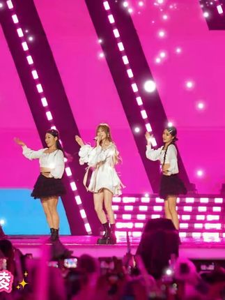 临泉演唱会精彩汇总,舞台炸裂、金曲连唱、…超多精彩舞台已汇总!这份视听盛宴邀你重温,更期待你下次亲临临泉,共赴新一场狂欢!#神采正飞扬临泉群星演唱会 #临泉 #王心凌