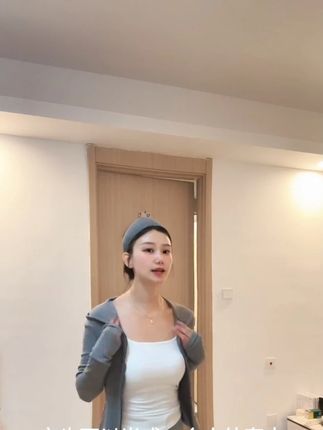 Moses Queen/魔西女王正肩连帽双拉链开衫外套女百搭 #运动女孩 #今天这样穿 #外套分享