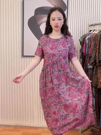 🌸这真的是我们厂今年的“王炸”妈妈裙!清仓价,只为冲销量! #夏季新款 #连衣裙 #谁穿谁好看 #面料柔软舒适 #品质女装
