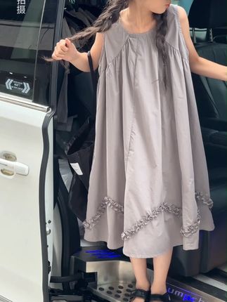 在温柔气质和恰到好处的高级之间,演绎了一场清新脱俗