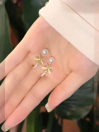 合金耳饰 耳环2025新款爆款高级感耳钉首饰女款时尚气质蝶恋 #美出高级感 #首饰分享 #耳饰
