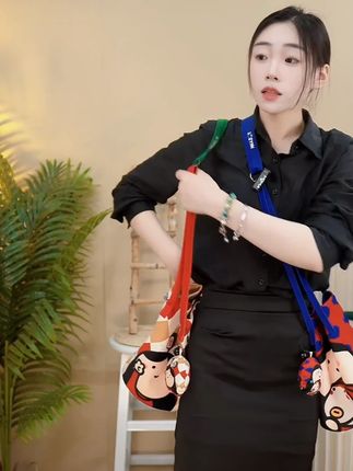 【jy】罗绮x小蔻原创设计贝壳包时尚手提包百搭单肩斜挎包百搭包包#包包 #包包推荐 #通勤包 #斜挎包 #百搭包包