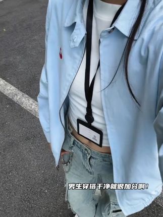 刺绣红色夹克女美式复古百搭休闲外套男高级感潮牌拉链情侣棒球服 刺绣红色夹克女美式复古百搭休闲外套男高级感#ootd穿搭 #男生穿搭 #今天穿什么 #中性风 #男女同款