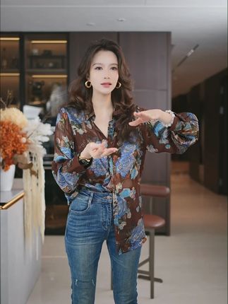 救命!一眼心动,这款100桑蚕丝老花衬衫真的是惊艳到我了! #高级感穿搭#衬衫#衬衫穿搭#花衬衫#琥珀系才是松弛感天花板