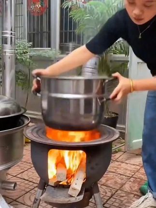#柴火灶   #农村生活  #户外野炊 -8.6