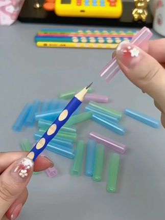 这个铅笔帽真的太好用了铅笔不易折断,不脏笔袋,有多种颜色可选 #美观又实用 #好物推荐🔥 #开学必备 #笔帽保护套