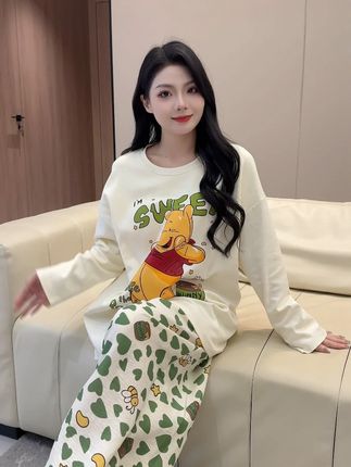 不知道初秋宅家穿什么的姐妹们,这套无束缚的睡衣可不要错过哦!#早秋不费力显贵穿搭 #微胖小个子女生初秋松弛感穿搭 #给秋天一点琥珀色看看