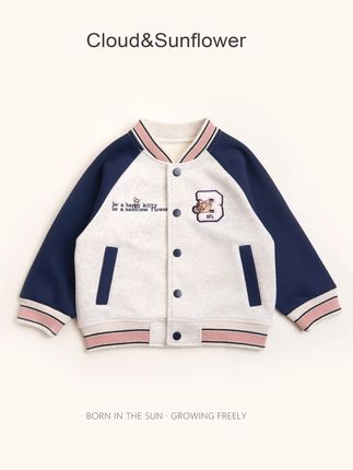 被问爆的外套!女童新款棒球服 字母小熊 五粒扣插肩 秋季穿超洋气#女童棒球服 #女童棒球服外套 #女宝棒球服 #云朵小葵 ##每日童装穿搭分享