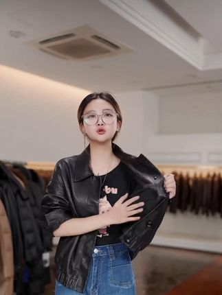 袁泉同款!2025秋装真皮绵羊皮外套,时尚来袭! #进口植鞣皮衣 #2025秋装皮衣 #袁泉同款外套 #翡翠油蜡皮衣 #真皮绵羊皮外套