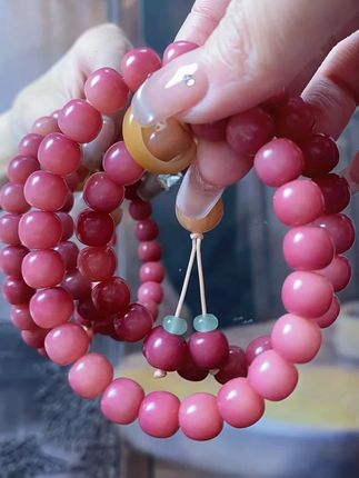 最近这款菩提手串火了,原来不同的人适合戴的手串也不同!源头工厂,只要2位数,赶快点击视频下方抢购吧! #菩提手串 #菩提 #文玩手串 #文玩手串热门