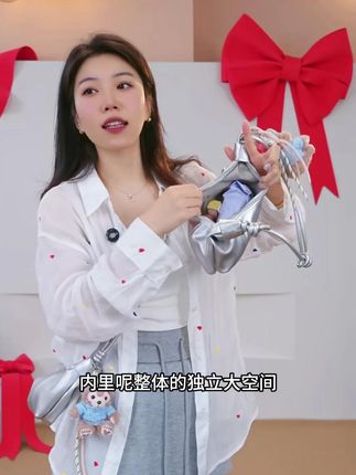 2025春夏新款精致小牛角腋下包时尚通勤百搭单肩斜挎包#包包推荐 #包包种草 #时尚搭配 #精致包包 #百搭包包