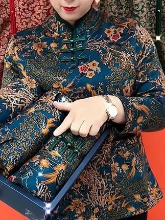 中老年加绒妈妈装 #洋气小衫 #加绒上衣 #中老年女装 #遮肉显瘦 #面料柔软亲肤