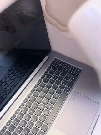 他家这个喷雾 用了两年多 每个味道都很喜欢!夏季必备 !早晨匆忙来不及洗头发真的是救星!很难不爱#干发喷雾 #干发喷雾免洗 #spes免洗喷雾 #自用好物分享 #好物推荐🔥
