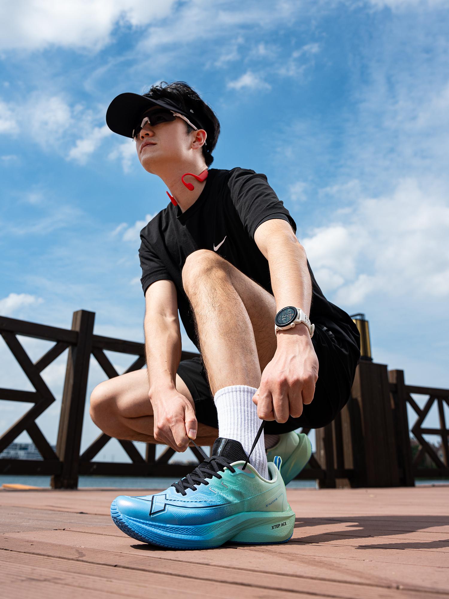 个人成长赛道文案素材 - 高价值信息的特征恰恰是高带宽需求 #高价值信息 #个人成长 #自媒体 - 一龙Elon作品