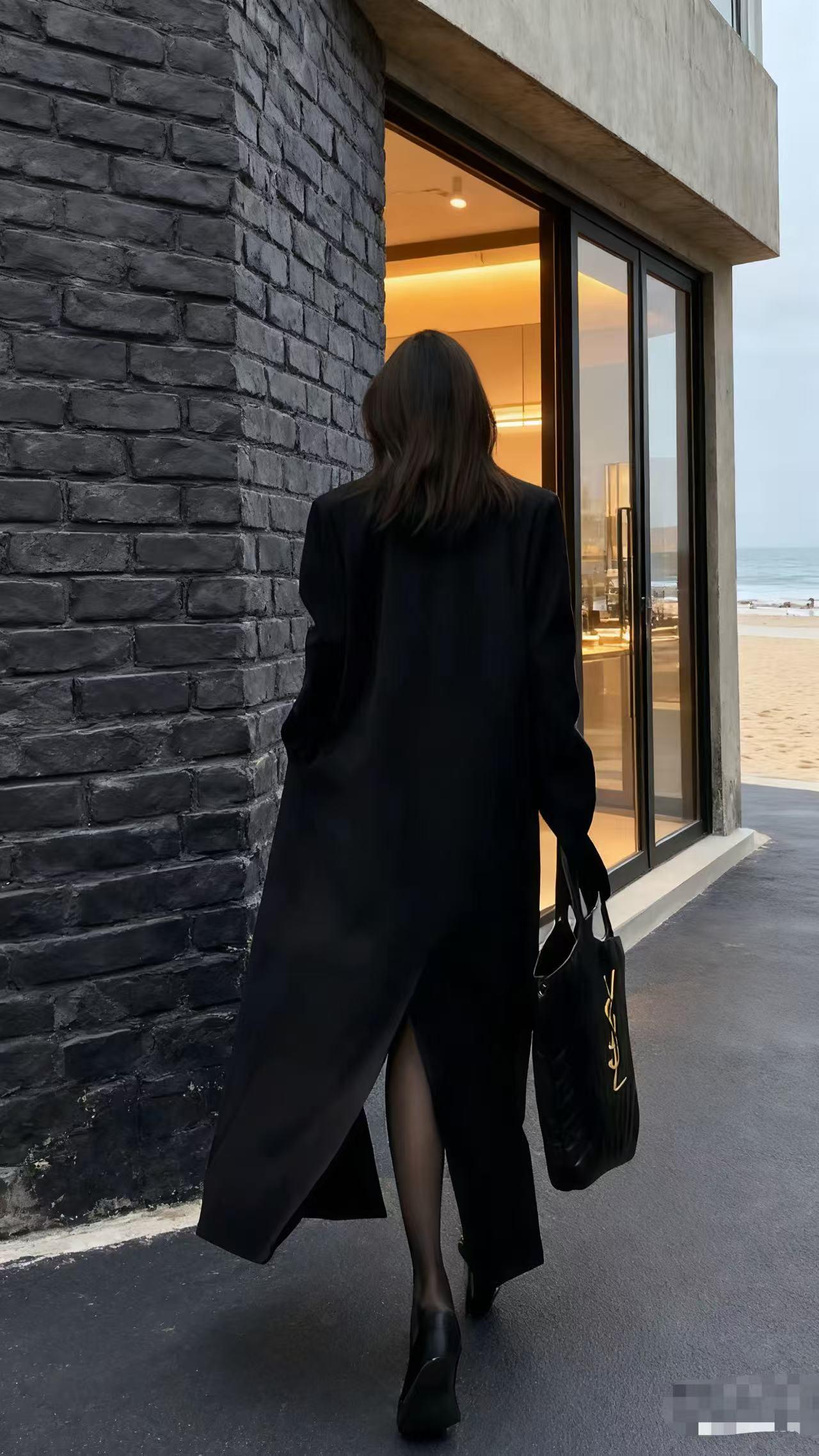 #轻松拿捏慵懒风穿搭#摆脱路人感的穿搭思路#秋日韩系穿搭走起#学会穿搭技巧真的很重要#早秋不费力显贵穿搭