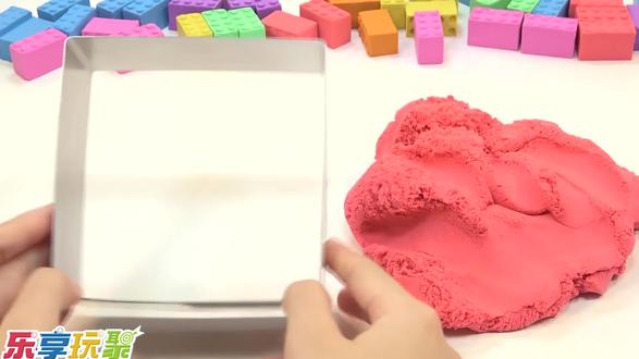 教你用彩泥制作堡垒储水池