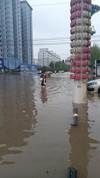 临颍县新城路与二环路交叉口