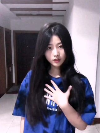 情侣高情商聊天背景,情侣高情商聊天背景:浪漫与情商并存