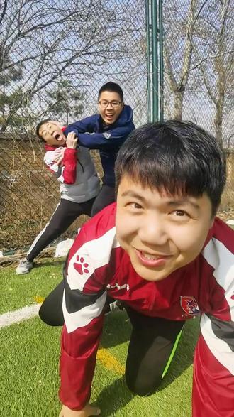 表妹家还缺狗么 #一定要看到最后 #爆笑 #足球 #搞笑 #狗狗 #爆笑