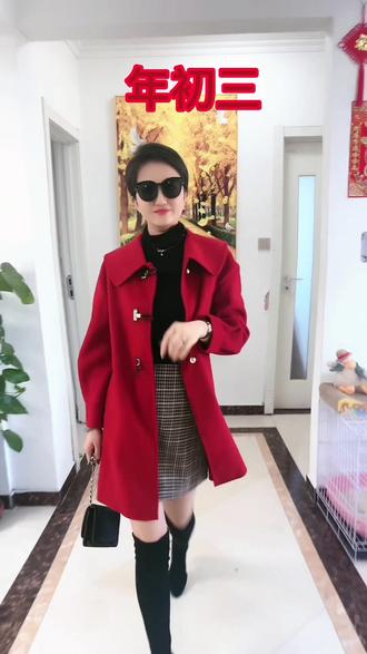 鲨鱼裤如何搭配图片 0e3dbe633c284bf29b2617aec4f42bbd_1671346643~tplv-dy-resize-origshort-autoq-75:330.jpeg?x-expires=2002845600&x-signature=jF6%2BxAmqHdUL5yfOh3NO3IyCdAw%3D&from=3213915784&s=PackSourceEnum_AWEME_DETAIL&se=false&sc=cover&biz_tag=pcweb_cover&l=20230623100812F55FF4E5F6862BE00F24