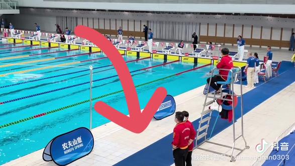 2年前英东游泳馆200混!