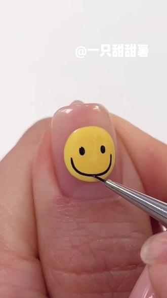 微笑手绘美甲教程,简单到你怀疑人生~ 😊#美甲 #这也太可爱了吧 #美甲教程 #一学就会系列 #零基础教学