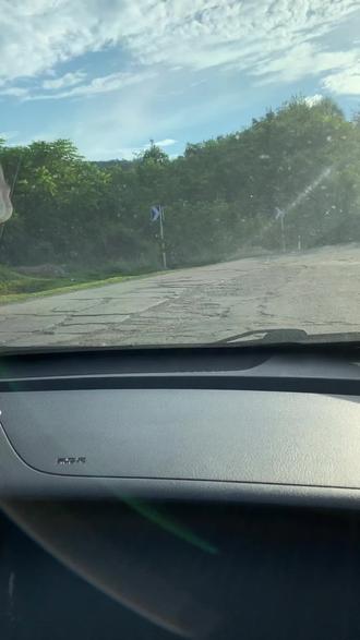 吉林省集安市与辽宁省桓仁县的交界,马路差距太大了,一到桓仁马上平坦宽阔了✌️#辽宁 #吉林 #在路上